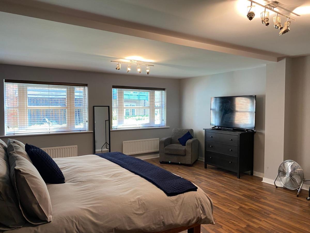Riverside Townhouse, Only 20 Minutes From Brighton And Worthing Shoreham-by-Sea Dış mekan fotoğraf